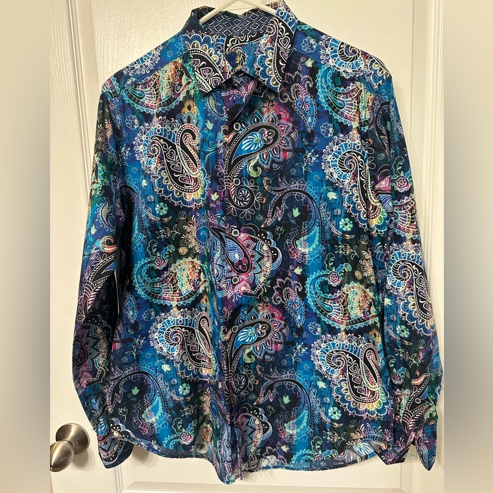 Robert Graham men’s medium classic fit shirt